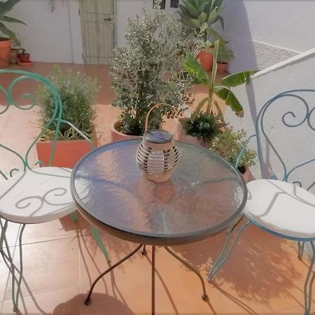 Cozy Apartment With Private Courtyard Barcarena 外观 照片