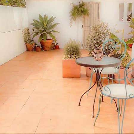 Cozy Apartment With Private Courtyard Barcarena 外观 照片