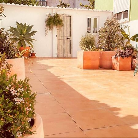 Cozy Apartment With Private Courtyard Barcarena 外观 照片