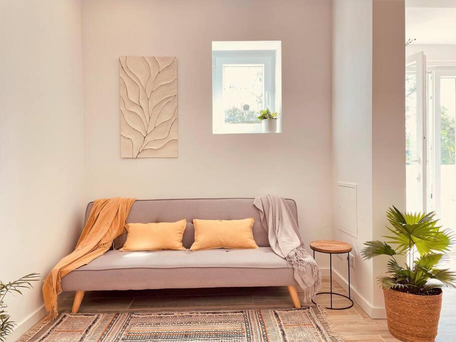 Cozy Apartment With Private Courtyard Barcarena 外观 照片