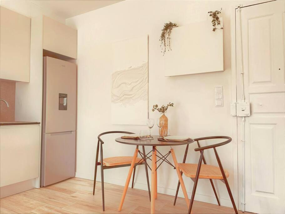 Cozy Apartment With Private Courtyard Barcarena 外观 照片