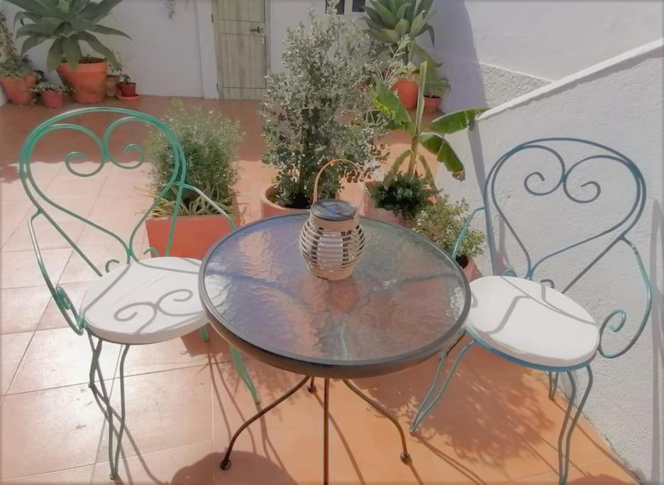 Cozy Apartment With Private Courtyard Barcarena 外观 照片