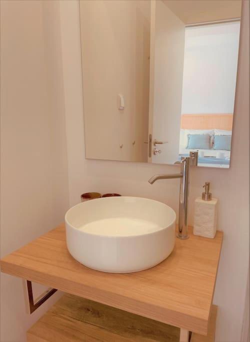 Cozy Apartment With Private Courtyard Barcarena 外观 照片